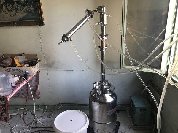 Adana'da süt sağma makineli sahte rakı üretimi