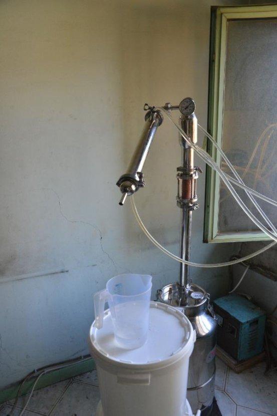 Adana'da süt sağma makineli sahte rakı üretimi