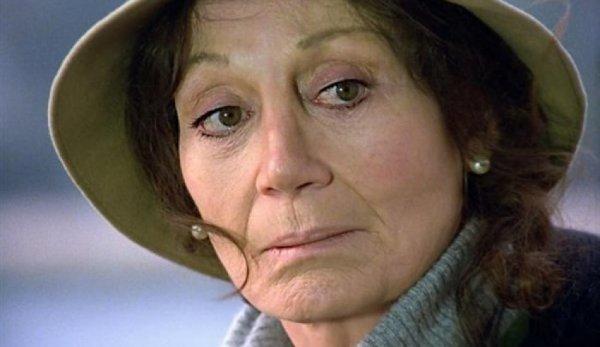 Yıldız Kenter vefat etti