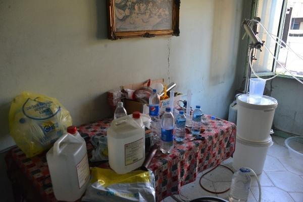 Adana'da süt sağma makineli sahte rakı üretimi