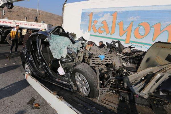 Çorum'da kaza: 3 ölü, 1 yaralı