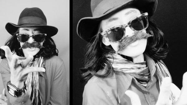 Editörümüz Duygu, Cem Karaca’yı taklit etti