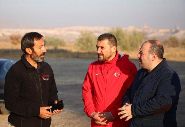 Bakan Varank ilk yerli balonla uçtu