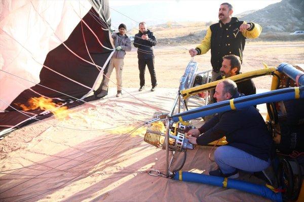 Bakan Varank ilk yerli balonla uçtu