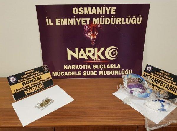 Otomobilin farından uyuşturucu çıktı