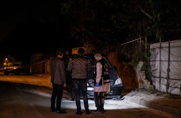 Gaziosmanpaşa'da bir minibüse EYP ile saldırı düzenlendi