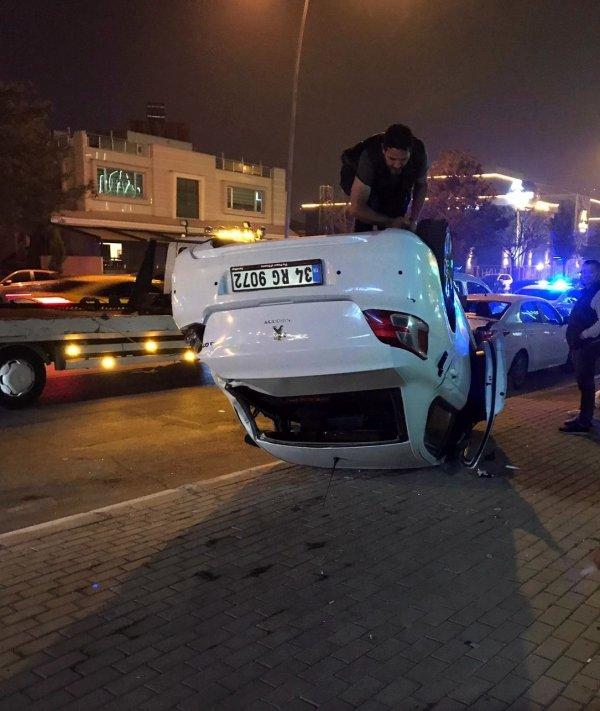 Alkollü sürücü araç kullanırken canlı yayın yaptı