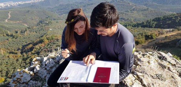 Metrelerce yükseklikte nikah kıydılar