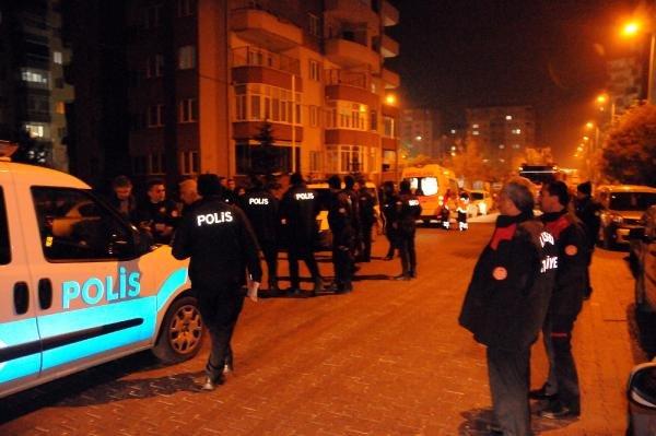 Kayseri'de eşini yaralayan koca kendini eve kilitledi