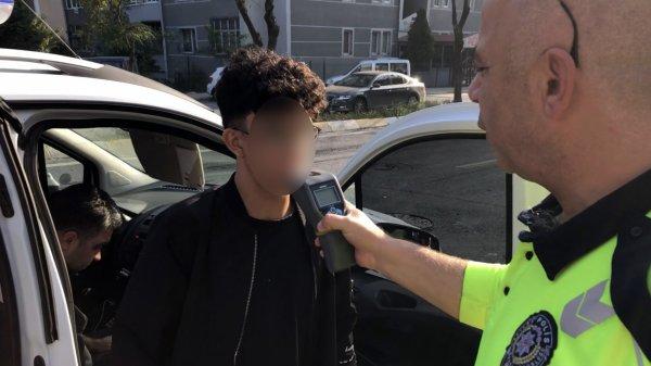 15 yaşındaki lise öğrencisi genç kıza çarptı