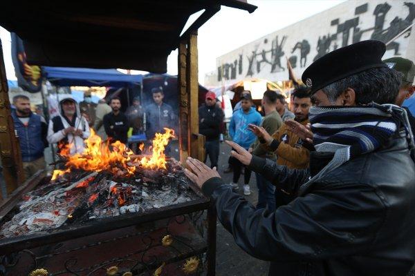 Irak'ta göstericilerin gecesi gündüzüne karıştı