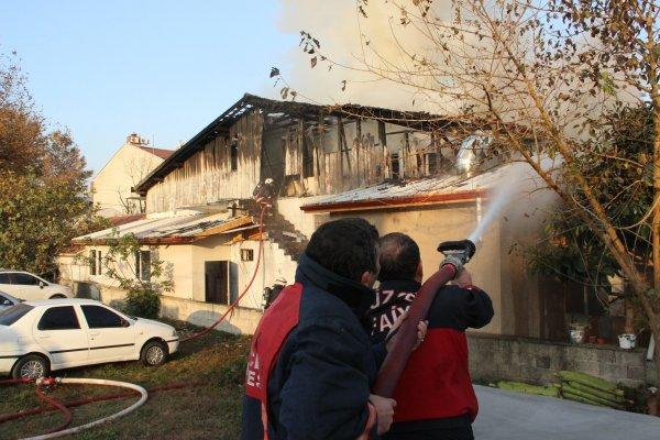 Düzce'de ahşap atölyesinde korkutan yangın