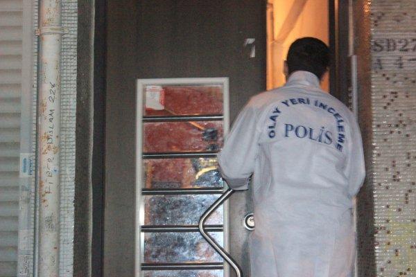İstanbul'da bir kadın kocasını uykuda baltayla öldürdü