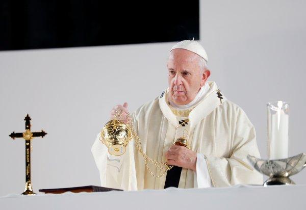 Papa, 38 yıl sonra Tokyo'da