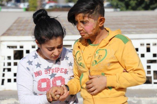 Telefonunu çaldığı genç kızı yakan cani yakalandı