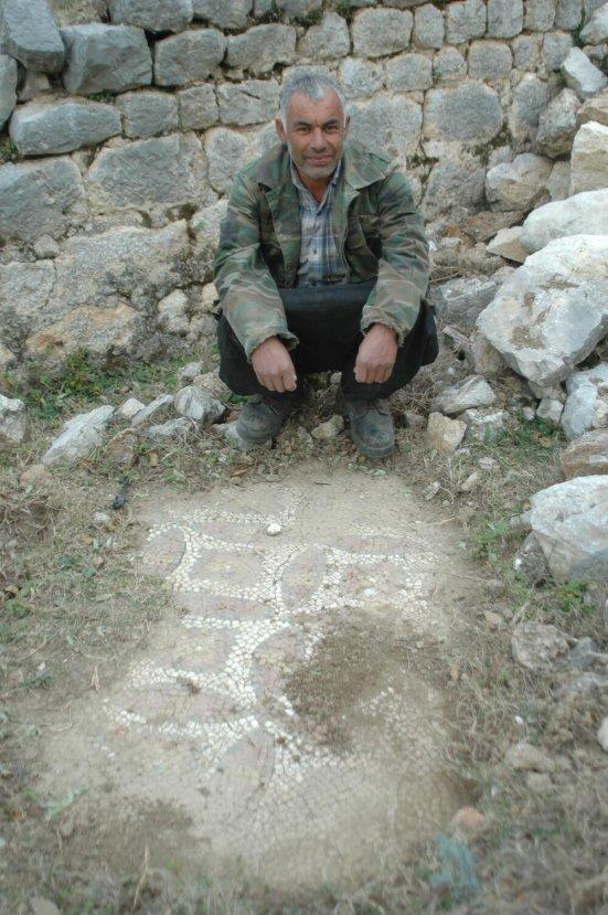 Keçilerini otlatan çoban, tarih buldu