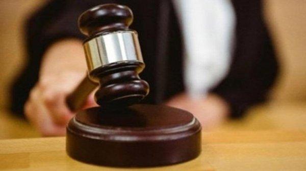 Kendi isteğiyle işten çıkan kadına nafaka verilmeyecek