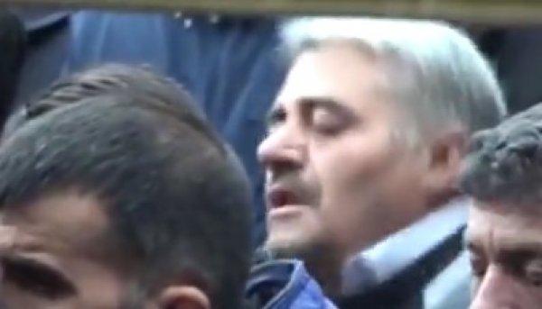 Evrenosoğlu'nun cenazesinde kendilerinden geçenler oldu