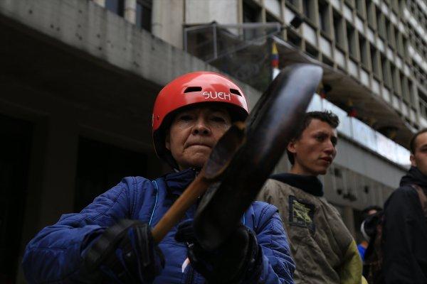 Kolombiya'da genel grev protestolarında yedinci gün