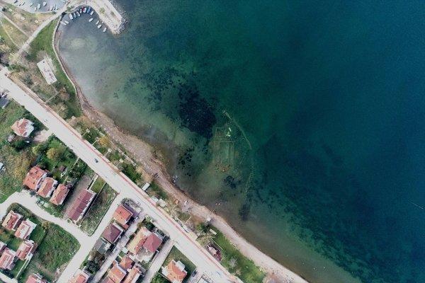 İznik Gölü'nde suyun altındaki şehir gözüktü