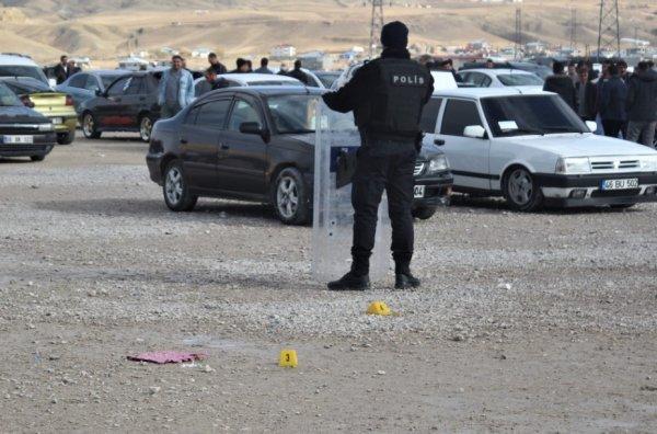 Van’da silahlı ve bıçaklı kavga: 7 yaralı