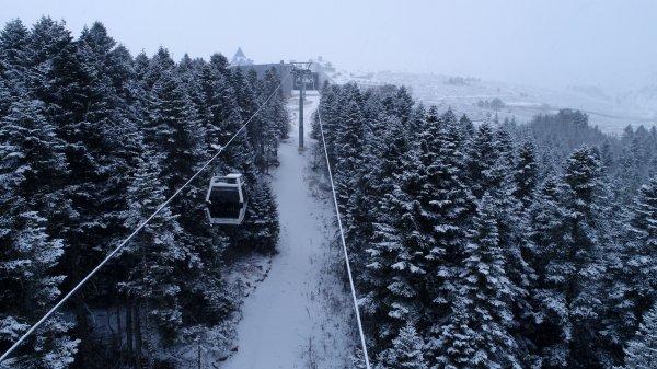 Uludağ'da kar yağışı başladı