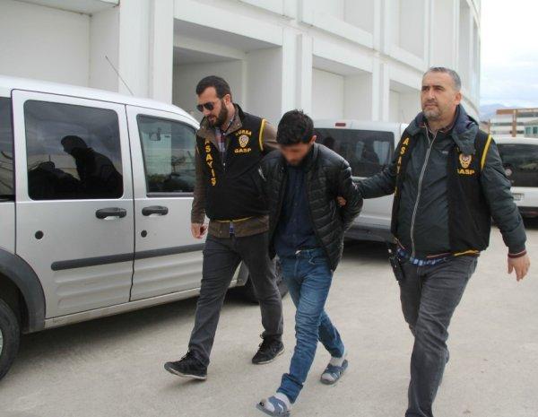 Kuyumcudan 5 kilo altın çalan hırsızlar serbest kaldı