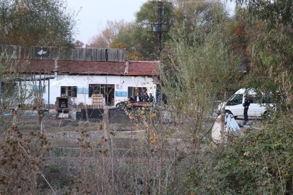 Denizli'de acil tıp teknisyeni ceset gömerken yakalandı