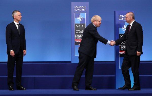 Erdoğan NATO Liderler Zirvesi'nde aile fotoğrafı verdi