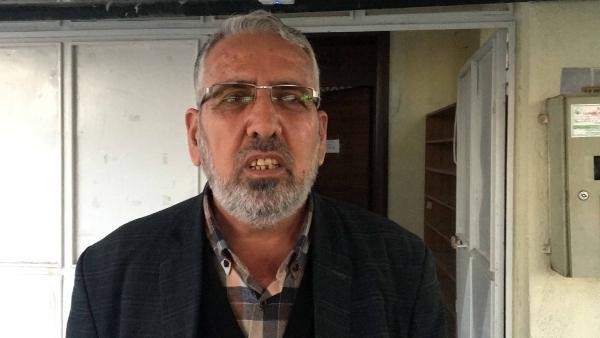 Camide namaz kılan hırsız, telefonu alıp kaçtı