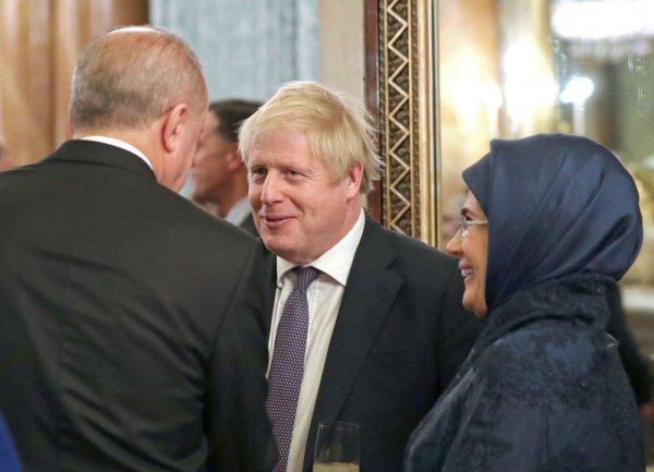 Kraliçe Elizabeth liderler için resepsiyon düzenledi