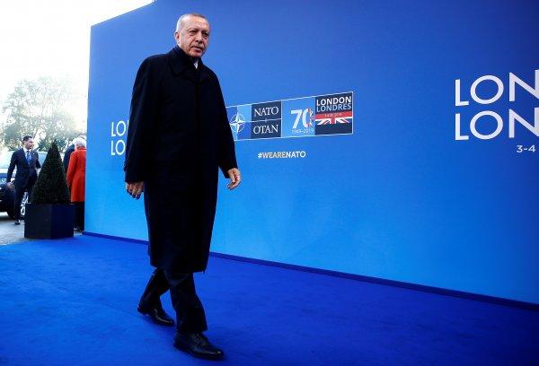 Erdoğan NATO Liderler Zirvesi'nde aile fotoğrafı verdi