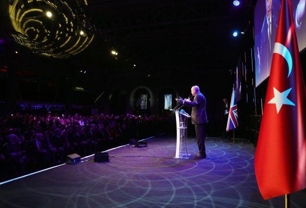 Cumhurbaşkanı Erdoğan, Londra'da Türk vatandaşlarıyla buluştu