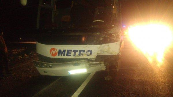 Kayseri'de otomobil ile yolcu otobüsü çarpıştı