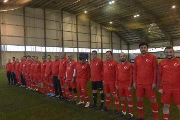 Türk ve Ukraynalı milletvekillerinin dostluk maçı