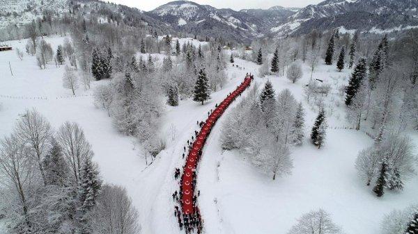 Devlet Bahçeli, yılın fotoğraflarını seçti