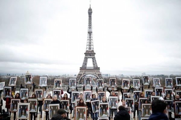 Fransızlar Macron’un istifasını istiyor