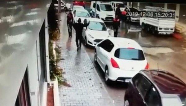 Sokak ortasında akrabasını öldüren katilin yakalanma anı