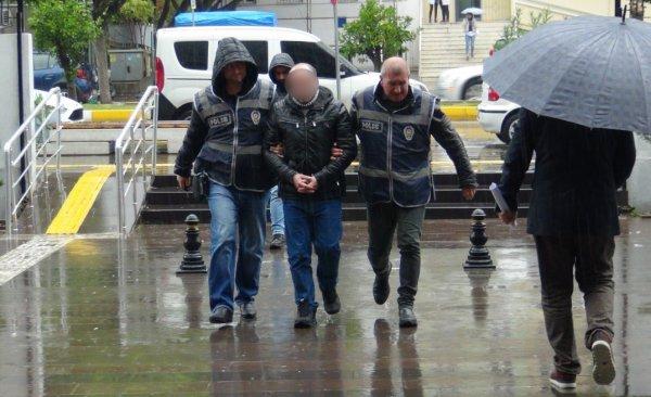 Cinsel tacizde bulunan kişiyi bıçakladı