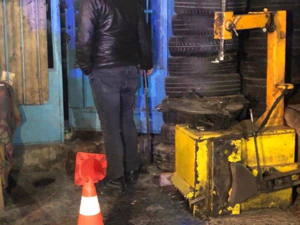 Ankara'da bir kişi döner bıçağıyla başından yaralandı