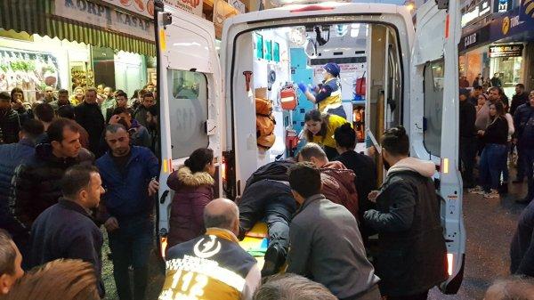 İzmir'de çarşı ortasında silahlı saldırı: 1 ölü
