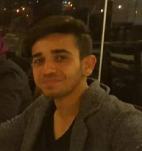 Kontrolden çıkan otomobil iki gencin sonunu getirdi