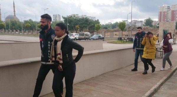 3 tekerli elektrikli bisikletle fuhuş servisi