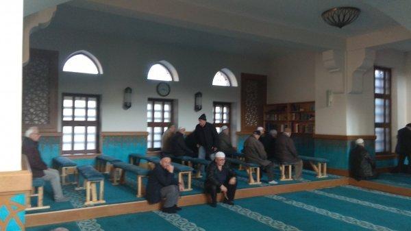 Diyanet oturakta namaz için genelge yayınladı