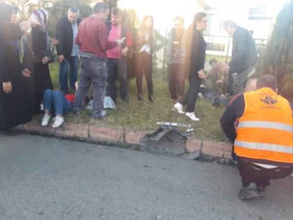 Samsun'da öğrenci servisi devrildi: 2 ölü 10 yaralı