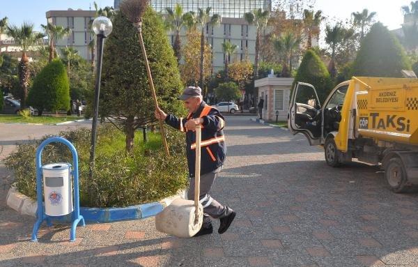 Hem oynadı hem dans etti