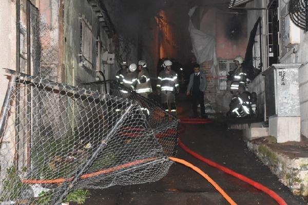 Elektrik kontağından çıkan yangında bir kişi yanarak öldü