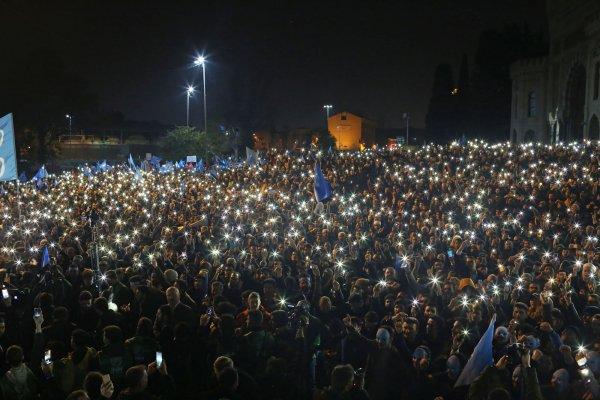 Doğu Türkistan için sessiz çığlık