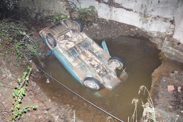 Ölen ağabeyinin cesediyle 10 saat bekledi