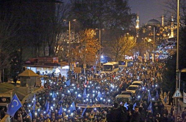 Doğu Türkistan için sessiz çığlık